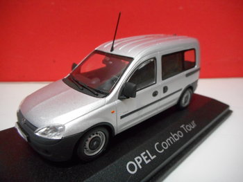 042001 OPEL COMBO 2002